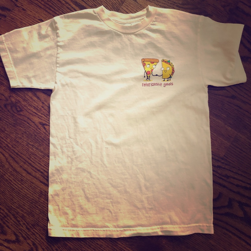 NWOT women’s s/s small tee pizza taco tee shirt